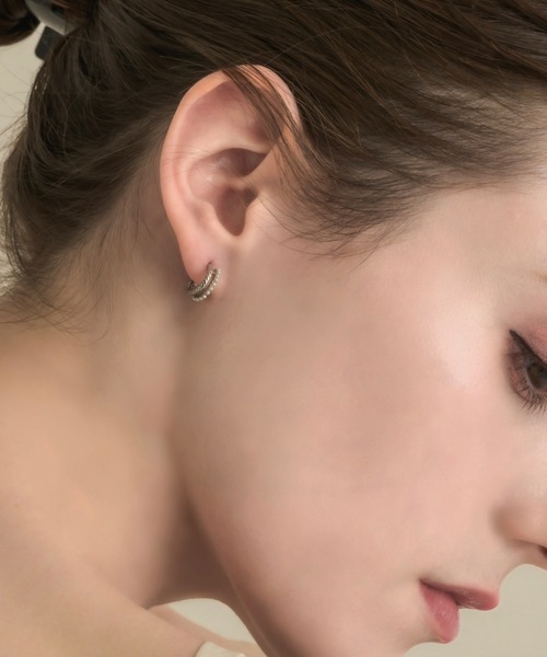 muku(ムク)の「PIERCE/TWIST PEARL(ピアス(両耳用)・レディース・シルバー/ゴールド・FREE)」の6枚目の写真