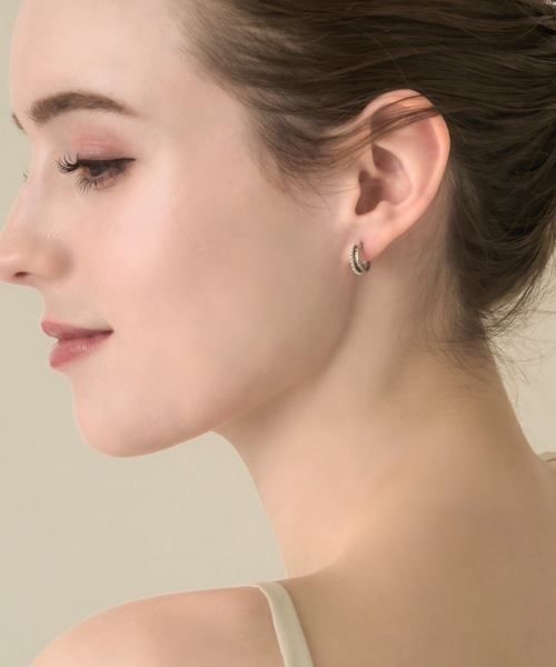 muku(ムク)の「PIERCE/TWIST PEARL(ピアス(両耳用)・レディース・シルバー/ゴールド・FREE)」の4枚目の写真