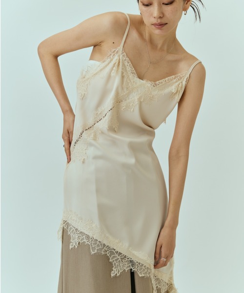 DRWCYS（ドロシーズ）の「アシメレースサテンロングキャミ（キャミソール・レディース・モカ/ブラック/アイボリー・FREE）」の5枚目の写真