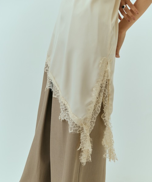 DRWCYS（ドロシーズ）の「アシメレースサテンロングキャミ（キャミソール・レディース・モカ/ブラック/アイボリー・FREE）」の8枚目の写真