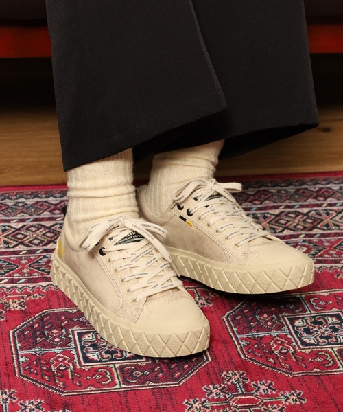 PALLADIUM（パラディウム）の「ヴィンテージ加工PALLA ACE LO SURPLUS パラエース ロー サープラス ユニセックス スニーカー（スニーカー・メンズ・サンドベージュ/ブラック・29cm/28cm/27.5cm/27cm/26.5cm/25.5cm/25cm/24.5cm/24cm/23.5cm/22.5cm）」の19枚目の写真