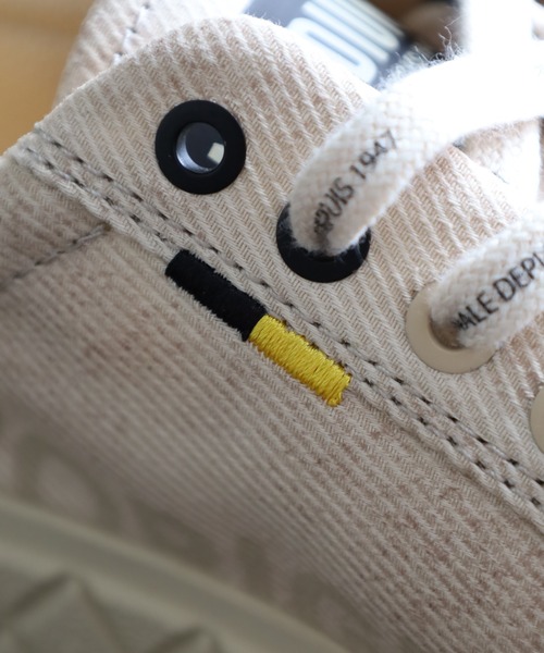 PALLADIUM（パラディウム）の「ヴィンテージ加工PALLA ACE LO SURPLUS パラエース ロー サープラス ユニセックス スニーカー（スニーカー・メンズ・サンドベージュ/ブラック・29cm/28cm/27.5cm/27cm/26.5cm/25.5cm/25cm/24.5cm/24cm/23.5cm/22.5cm）」の3枚目の写真