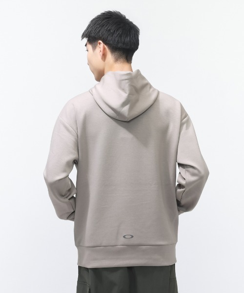 OAKLEY(オークリー)の「オークリー OAKLEY ENHANCE QD FLEECE L/S HOODY 5.0(パーカー・メンズ・ブルーグレー/スモークピンク/グレー・LL/3L/M/L)」の5枚目の写真