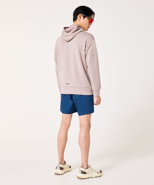 OAKLEY(オークリー)の「オークリー OAKLEY ENHANCE QD FLEECE L/S HOODY 5.0(パーカー・メンズ・ブルーグレー/スモークピンク/グレー・LL/3L/M/L)」の9枚目の写真