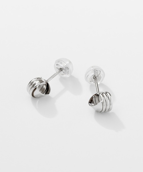 Jewel closet by L&Co.(ジュエルクローゼットバイエルアンドコー)の「K18/プラチナ ピアス(ピアス(両耳用)・レディース・プラチナム/ゴールド・FREE)」の2枚目の写真