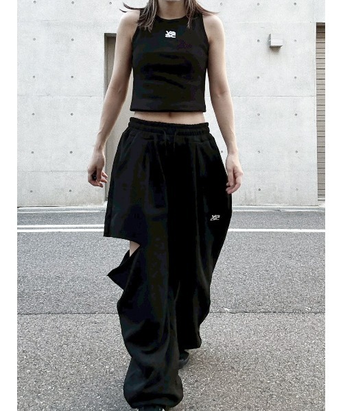 YACA(ヤーカ)の「Logo Mini Tanktop/ロゴミニタンクトップ(タンクトップ・レディース・モカ/ブラック・FREE)」の3枚目の写真
