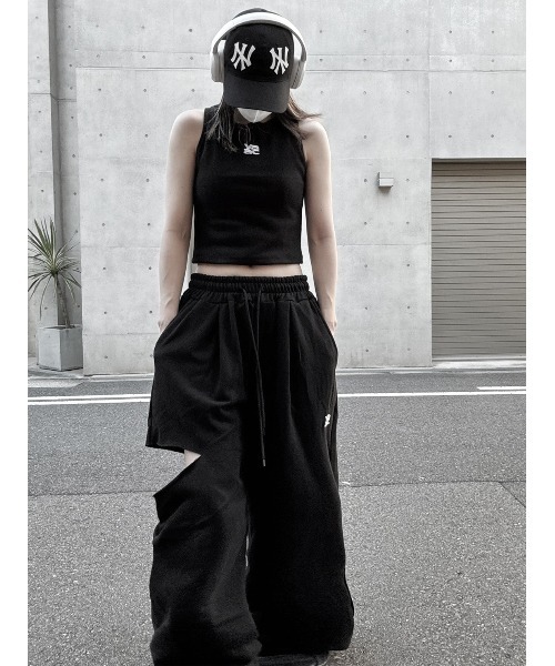 YACA(ヤーカ)の「Logo Mini Tanktop/ロゴミニタンクトップ(タンクトップ・レディース・モカ/ブラック・FREE)」の11枚目の写真
