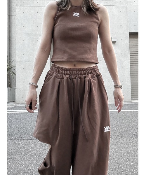 YACA(ヤーカ)の「Logo Mini Tanktop/ロゴミニタンクトップ(タンクトップ・レディース・モカ/ブラック・FREE)」の13枚目の写真