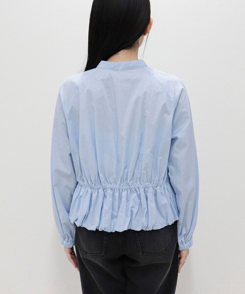 fredy emue(フレディエミュ)の「クロップドバルーン前開きブラウス(シャツ/ブラウス・レディース・ネイビー/カーキ/サックスブルー/オフホワイト・38)」の16枚目の写真