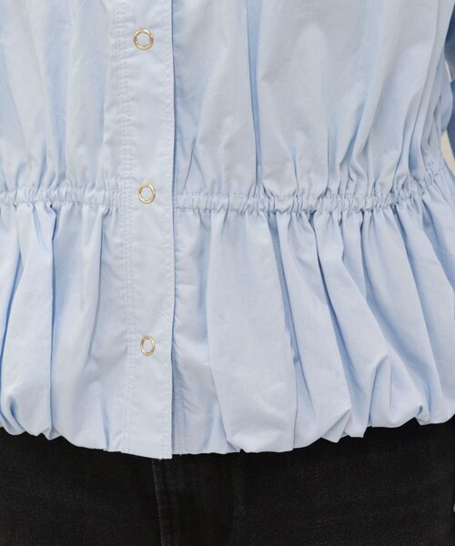 fredy emue(フレディエミュ)の「クロップドバルーン前開きブラウス(シャツ/ブラウス・レディース・ネイビー/カーキ/サックスブルー/オフホワイト・38)」の21枚目の写真