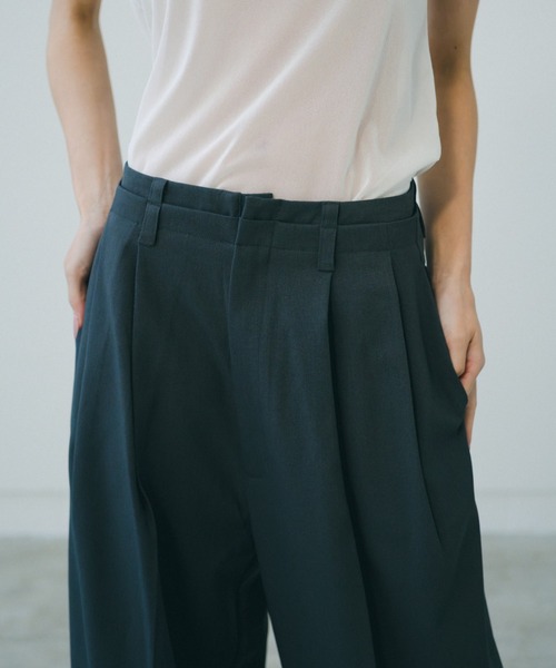 lit（リット）の「Double Belt Pants（その他パンツ・レディース・チャコールグレー/ベージュ・38/36）」の19枚目の写真