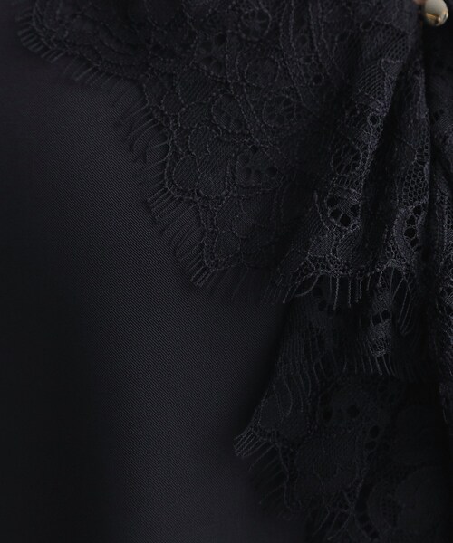 OPAQUE.CLIP(オペークドットクリップ)の「【es】ヒゲレースVネックブラウス【洗濯機OK】(シャツ/ブラウス・レディース・ブラック/ベージュ・36/38/40)」の6枚目の写真