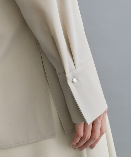 OPAQUE.CLIP(オペークドットクリップ)の「【es】ヒゲレースVネックブラウス【洗濯機OK】(シャツ/ブラウス・レディース・ブラック/ベージュ・36/38/40)」の16枚目の写真