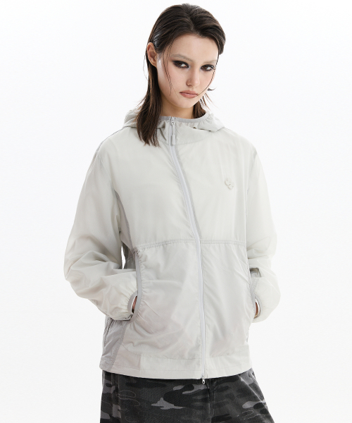 HOODHOOD(フッドフッド)の「クローバーカラーブロックシアーリップストップウィンドブレーカーグレー(ナイロンジャケット・レディース・その他・1/2/3)」の1枚目の写真