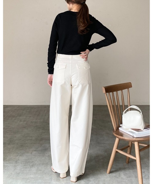 She's Closet(シーズクローゼット)の「カットアウト 肩あき 長袖 リブトップス ロングTシャツ(Tシャツ/カットソー・レディース・ブラック/アイボリー/モカ・FREE)」の9枚目の写真