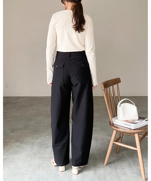 She's Closet(シーズクローゼット)の「カットアウト 肩あき 長袖 リブトップス ロングTシャツ(Tシャツ/カットソー・レディース・ブラック/アイボリー/モカ・FREE)」の14枚目の写真