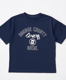 SEVEN2（セブンツー）の「【SEVEN2】キッズカレッジロゴTシャツ（Tシャツ/カットソー）」