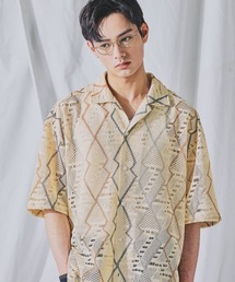 透かし柄シャツ