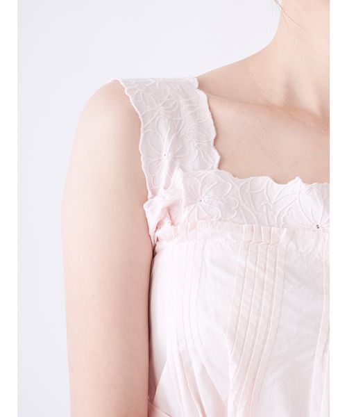 SNIDEL(スナイデル)の「エンブロイダリートップス(シャツ/ブラウス・レディース・ネイビー/ピンク/ホワイト・F)」の10枚目の写真