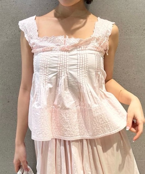 SNIDEL(スナイデル)の「エンブロイダリートップス(シャツ/ブラウス・レディース・ネイビー/ピンク/ホワイト・F)」の3枚目の写真