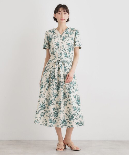 LAURA ASHLEY(ローラアシュレイ)の「【洗える/コットン100%/ウエストゴム/3colors】ウォールド ガーデン柄スカート(スカート・レディース・ブルー系/ダークグリーン系/ネイビー系・38/40)」の5枚目の写真