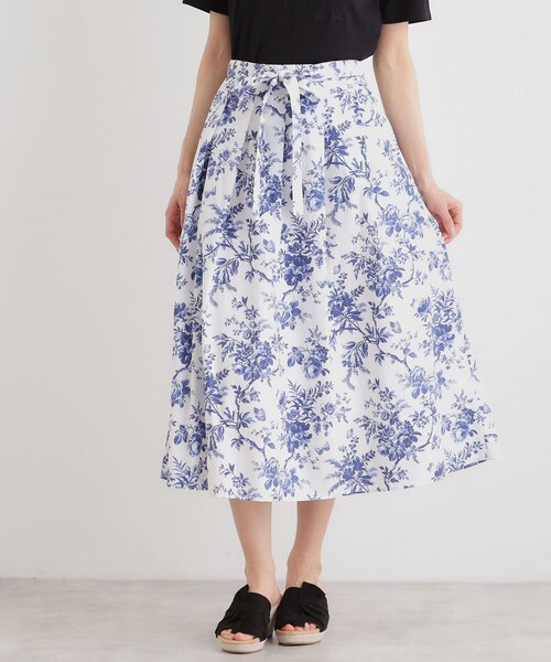 LAURA ASHLEY(ローラアシュレイ)の「【洗える/コットン100%/ウエストゴム/3colors】ウォールド ガーデン柄スカート(スカート・レディース・ブルー系/ダークグリーン系/ネイビー系・38/40)」の8枚目の写真