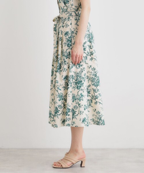 LAURA ASHLEY(ローラアシュレイ)の「【洗える/コットン100%/ウエストゴム/3colors】ウォールド ガーデン柄スカート(スカート・レディース・ブルー系/ダークグリーン系/ネイビー系・38/40)」の17枚目の写真