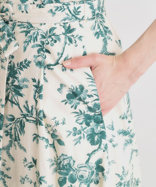LAURA ASHLEY(ローラアシュレイ)の「【洗える/コットン100%/ウエストゴム/3colors】ウォールド ガーデン柄スカート(スカート・レディース・ブルー系/ダークグリーン系/ネイビー系・38/40)」の22枚目の写真