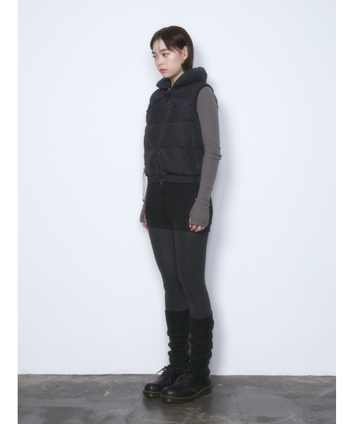 TUOMIO（トゥオミオ）の「STRAP PUFFER VEST [BLACK]（ダウンベスト・レディース・その他・1/2）」の3枚目の写真
