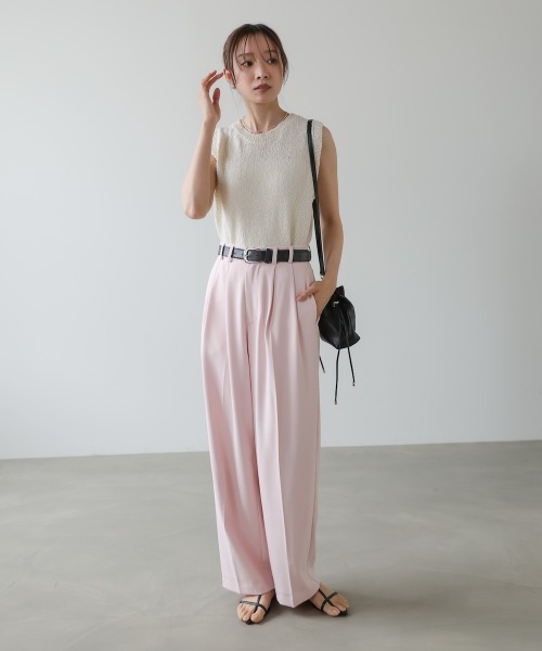 Bab(バブ)の「【サイズ展開あり】ツータックセンタープレススラックス(スラックス・レディース・ピンク/モカ/イエロー・M/S)」の21枚目の写真