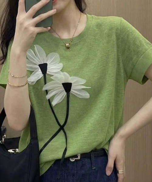 SallyLunn(サリーラン)の「フラワーアクセントトップス(Tシャツ/カットソー・レディース・ブラック/グレー/グリーン・FREE)」の5枚目の写真