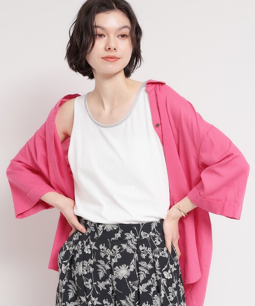 THE SHOP TK (ザ ショップ ティーケー )の「【ひんやり】顔周りがぱっと華やぐ きらり艶めくタンクトップ(タンクトップ・レディース・オフホワイト/ブラック/ライトグレー・13/12)」の12枚目の写真