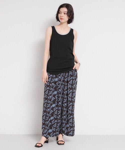 THE SHOP TK (ザ ショップ ティーケー )の「【ひんやり】顔周りがぱっと華やぐ きらり艶めくタンクトップ(タンクトップ・レディース・オフホワイト/ブラック/ライトグレー・13/12)」の21枚目の写真