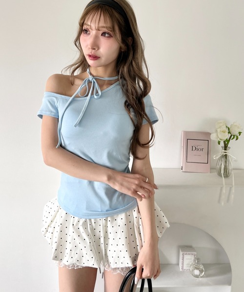 Loueme(ルエム)の「オフショルチョーカートップス(Tシャツ/カットソー・レディース・ホワイト/ブラック/ライトブルー・FREE)」の3枚目の写真