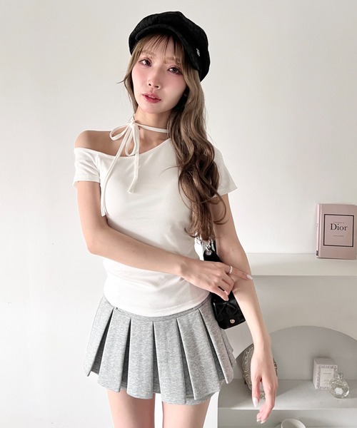 Loueme(ルエム)の「オフショルチョーカートップス(Tシャツ/カットソー・レディース・ホワイト/ブラック/ライトブルー・FREE)」の11枚目の写真
