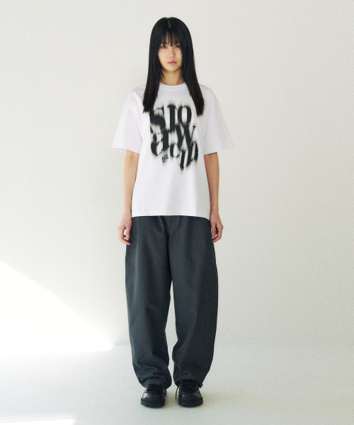 SLOWACID（スローアシッド）の「ブラーリーロゴ半袖Tシャツ[ホワイト]（Tシャツ/カットソー・レディース・その他・SMALL/X-LARGE/MEDIUM/LARGE）」の7枚目の写真