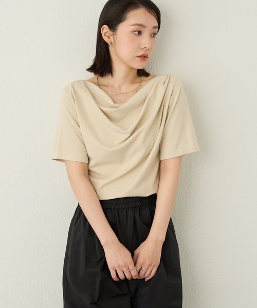 Omekashi(オメカシ)の「2way半袖ドレープTシャツ(Tシャツ/カットソー・レディース・ブラック/オフホワイト/ベージュ・FREE)」の13枚目の写真