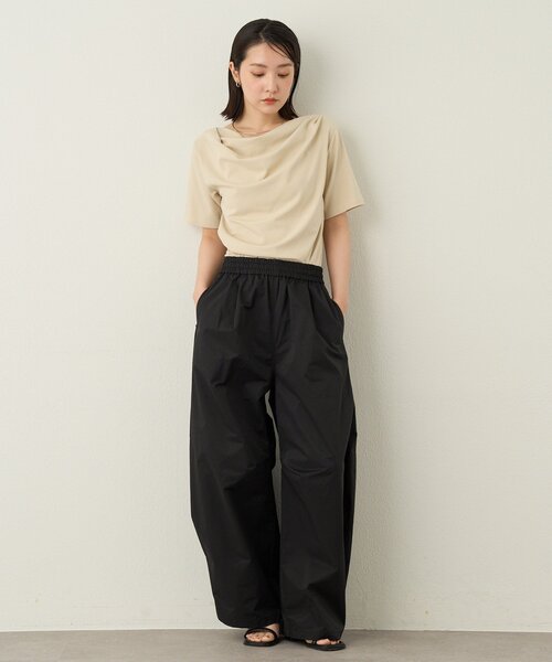 Omekashi(オメカシ)の「2way半袖ドレープTシャツ(Tシャツ/カットソー・レディース・ブラック/オフホワイト/ベージュ・FREE)」の9枚目の写真