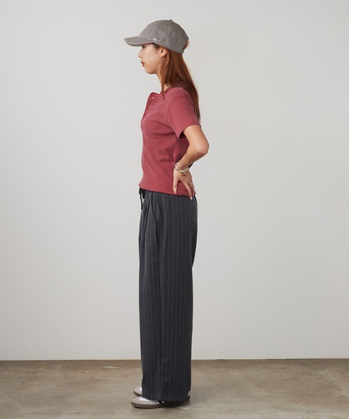 ROOPTOKYO(ループトウキョウ)の「ピグメント加工ワッフルジャストフィットヘンリーネックT 半袖Tシャツ 秋 秋服 2026年秋冬(Tシャツ/カットソー・メンズ・ブラック/ワインレッド・S/M/L)」の19枚目の写真