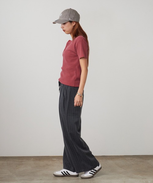 ROOPTOKYO(ループトウキョウ)の「ピグメント加工ワッフルジャストフィットヘンリーネックT 半袖Tシャツ 秋 秋服 2026年秋冬(Tシャツ/カットソー・メンズ・ブラック/ワインレッド・S/M/L)」の17枚目の写真