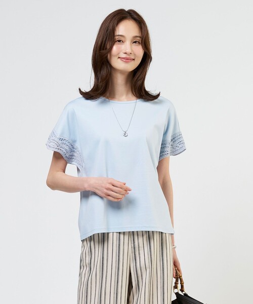 J.PRESS Ladies（J.プレス レディス）の「【一枚で着映え・シーンレスに活躍】コットンスムース レースデザイン カットソー（Tシャツ/カットソー・レディース・ネイビー系/サックスブルー系/ホワイト系/ライトグレー系/ブラウン系/ホワイト系1・SMALL）」の6枚目の写真