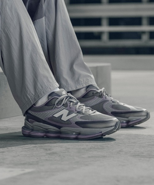 NEW BALANCE(ニューバランス)の「2000 U20008LR(スニーカー・メンズ・グレー・24.0cm/23.5cm/23.0cm/30.0cm/29.0cm/28.5cm/28.0cm/27.5cm/27.0cm/26.5cm/26.0cm/25.5cm/25.0cm/24.5cm)」の1枚目の写真