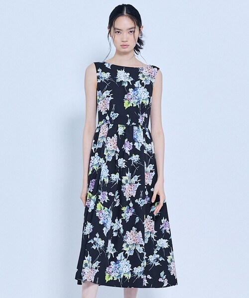 TOCCA(トッカ)の「HYDRANGEA PRISM ドレス(ワンピース・レディース・ブラック系5/アイボリー系5・0/2/4/6)」の9枚目の写真
