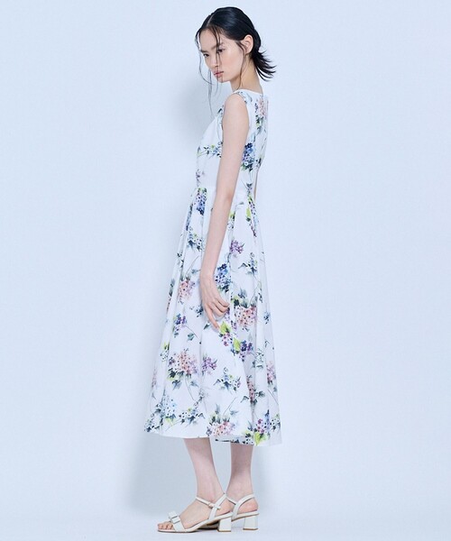 TOCCA(トッカ)の「HYDRANGEA PRISM ドレス(ワンピース・レディース・ブラック系5/アイボリー系5・0/2/4/6)」の13枚目の写真