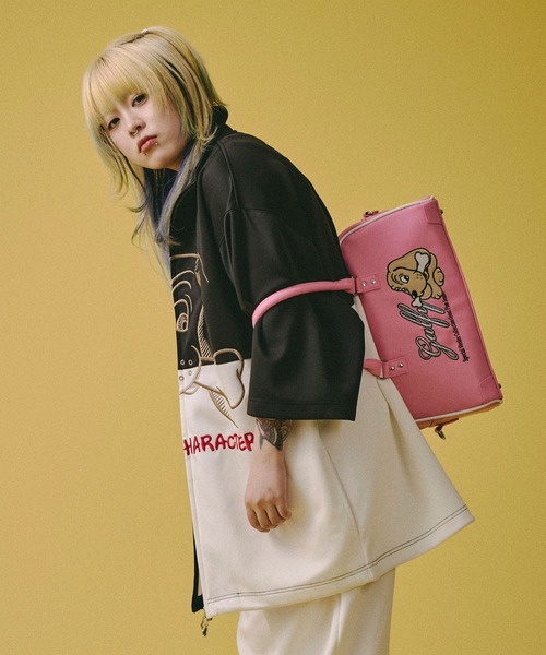 GALFY(ガルフィー)の「GALFY(ガルフィー)プチ家出BAG/犬ロゴ刺繍フェイクレザーボストンバッグ/2wayショルダーバッグ(ボストンバッグ・レディース・ブラック/ピンク・FREE)」の13枚目の写真