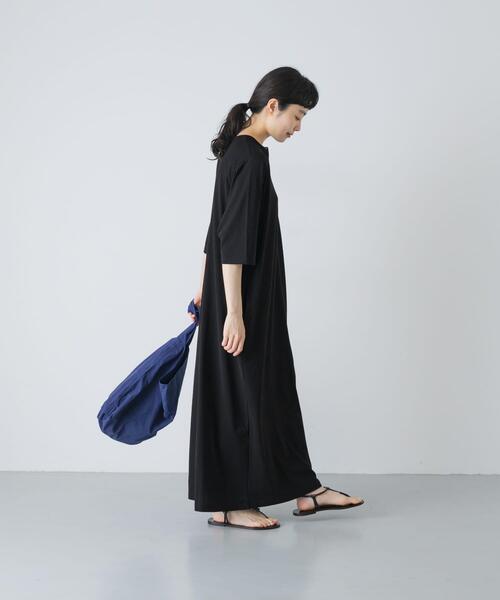 かぐれ(カグレ)の「『2サイズ展開』ヘンリーカットワンピース(ワンピース・レディース・ブラック/チャコールグレー・1/0)」の14枚目の写真