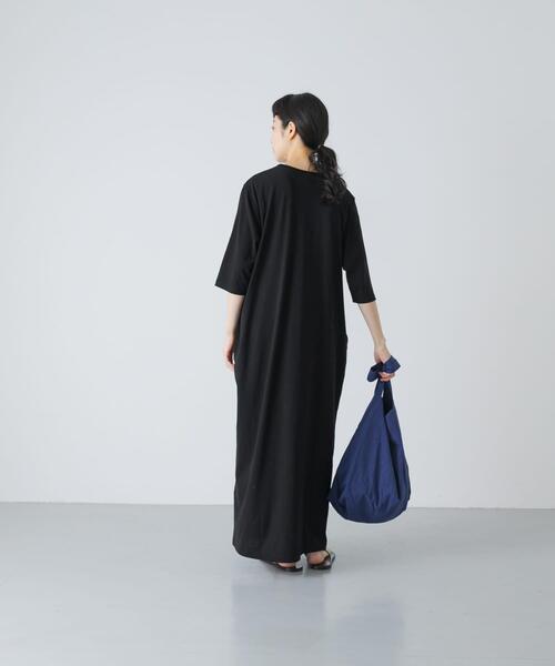 かぐれ(カグレ)の「『2サイズ展開』ヘンリーカットワンピース(ワンピース・レディース・ブラック/チャコールグレー・1/0)」の16枚目の写真