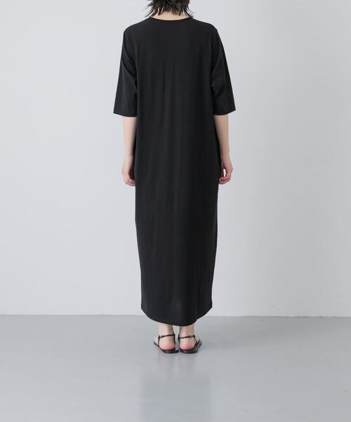かぐれ(カグレ)の「『2サイズ展開』ヘンリーカットワンピース(ワンピース・レディース・ブラック/チャコールグレー・1/0)」の21枚目の写真