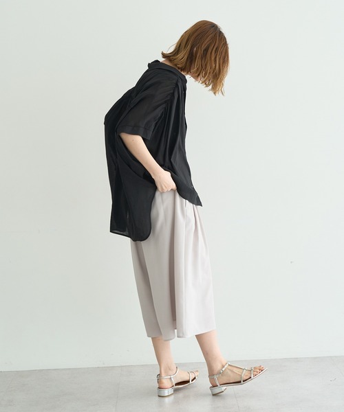 YECCA VECCA（イェッカヴェッカ）の「ドライタッチシアーバックギャザーシャツ（シャツ/ブラウス・レディース・ブラック/ライトベージュ/ブラウン/グリーン系その他3・FREE）」の17枚目の写真