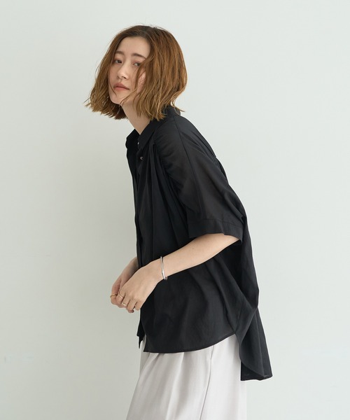 YECCA VECCA（イェッカヴェッカ）の「ドライタッチシアーバックギャザーシャツ（シャツ/ブラウス・レディース・ブラック/ライトベージュ/ブラウン/グリーン系その他3・FREE）」の21枚目の写真